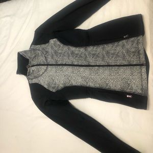 Carrie Underwood exercise clothing